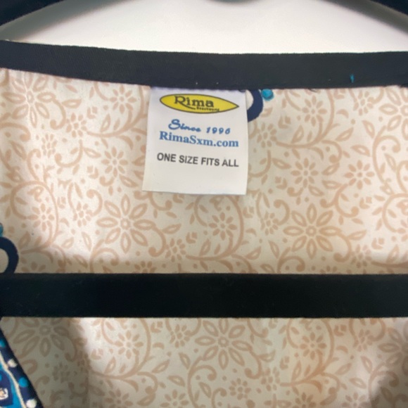 Beautiful Rima bathing suit coverup - Picture 3 of 3